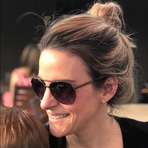 Meet your Posher, Alison